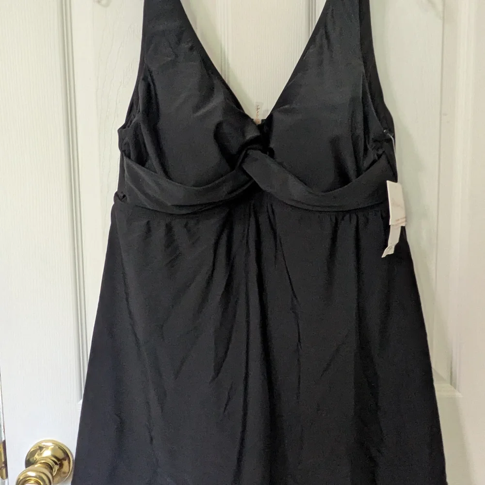 NWT Women's 16W Black Swim Dress - Picture 2 of 6